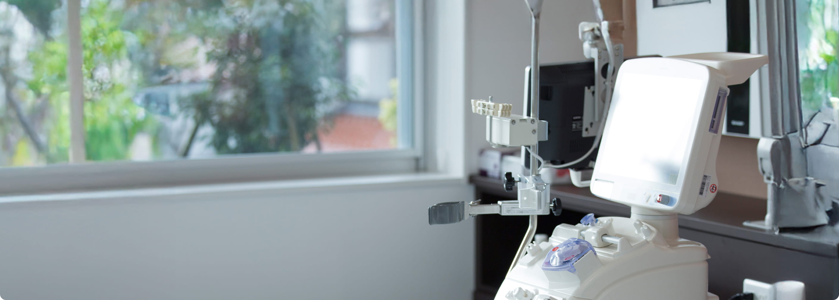 井村医院の透析機器の画像